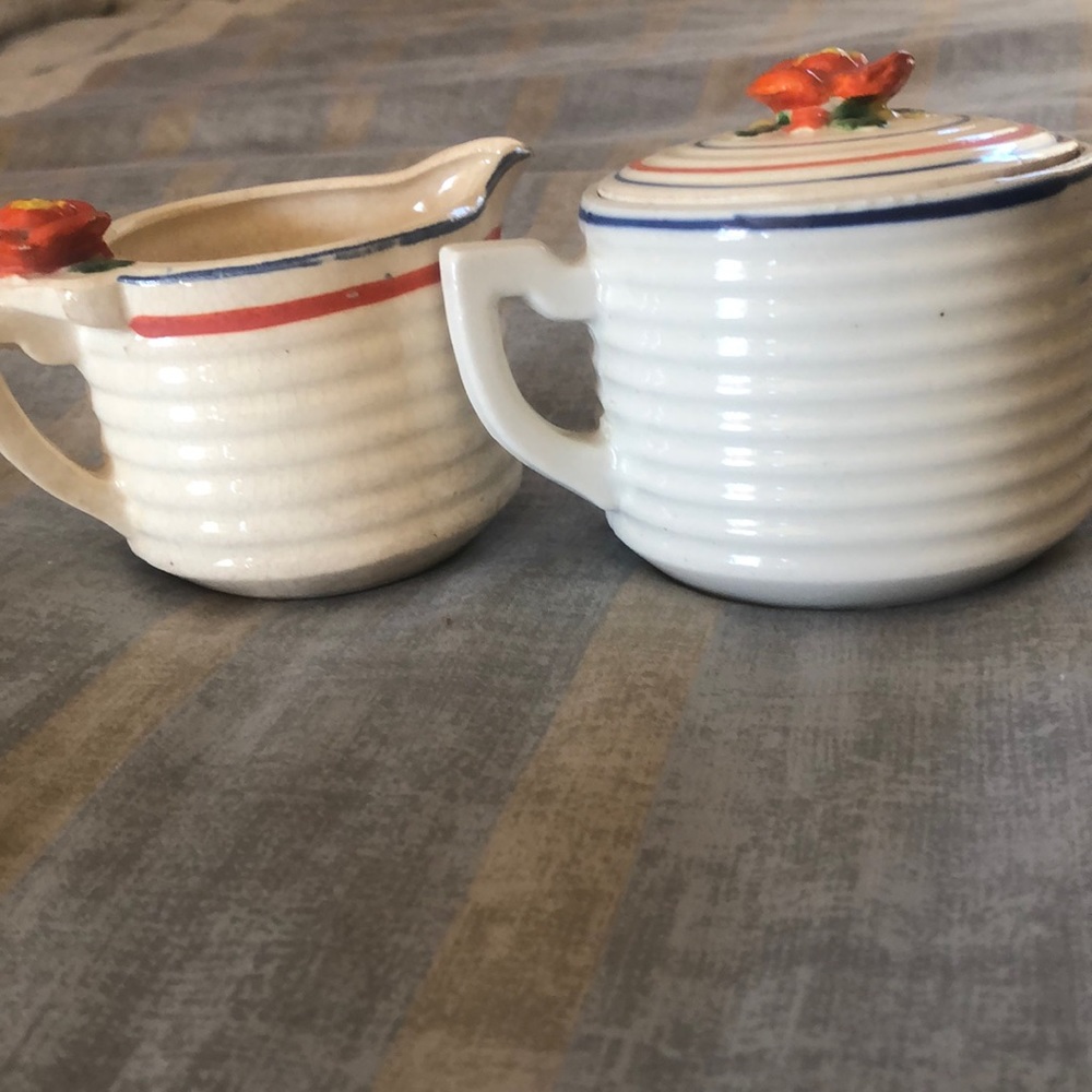 Vintage Creamer and Lidded Sugar Bowl with Adorable Orange/Yellow Flowers